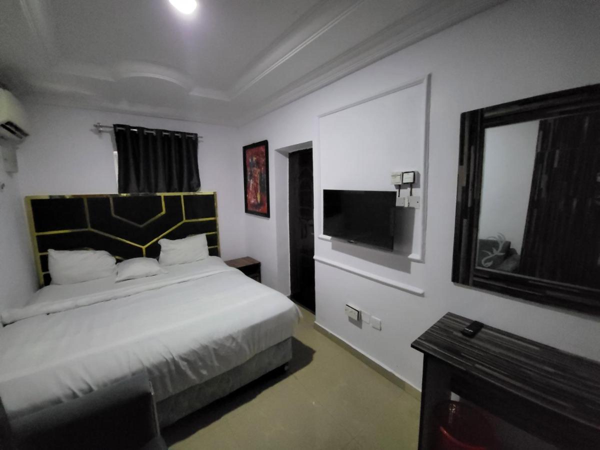 Villa Palazzo Hotel And Apartments Ikeja Ngoại thất bức ảnh